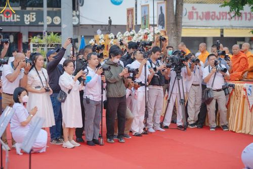 ภาพ No.126903:V.30 เต็มที่ เพื่อโคราช การเตรียมงาน ปฏิบัติงาน และเก็บงาน ของเจ้าหน้าที่หน่วยงานต่างๆ ทุกภาคส่วน เพื่อพิธีทำบุญเมืองนครราชสีมา ฉลอง 556 ปี ตักบาตรพระ 10,000 รูป ในวันเสาร์ที่ 2 มีนาคม พ.ศ.2567 ณ อนุสาวรีย์ท้าวสุรนารี จ.นครราชสีมา จัดโดย คณะสงฆ์จังหวัดนค