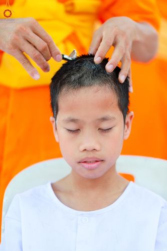 ภาพ No.132781:พิธีปลงผมยุวธรรมทายาท รุ่นที่ 32 มัชฌิมธรรมทายาท รุ่นที่ 28 ณ ลานธรรม วัดพระธรรมกาย วันเสาร์ที่ 30 มีนาคม พ.ศ. 2567