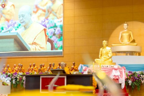 ภาพ No.243736:วันอาทิตย์ที่ 7 กันยายน พ.ศ. 2568 พิธีบูชาครูผู้ค้นพบวิชชาธรรมกาย , พิธีบูชาข้าวพระ ณ สภาธรรมกายสากล วัดพระธรรมกาย