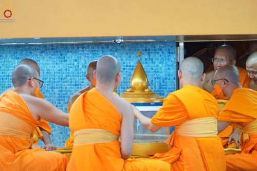 ภาพ No.129477:พิธีประดิษฐานพระบรมสารีริกธาตุ ณ มหารัตนะเจดีย์สิริปทุมสวรรค์ ศูนย์ปฏิบัติธรรมภาคใต้ อ.บางกล่ำ จ.สงขลา วันที่ 10 มีนาคม พ.ศ.2567