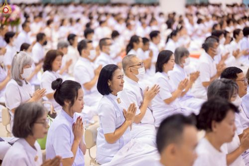 ภาพ No.228002:วันอาทิตย์ที่ 1 มิถุนายน พ.ศ. 2568 พิธีตักบาตร , พิธีบูชาข้าวพระ ณ วัดพระธรรมกาย จ.ปทุมธานี