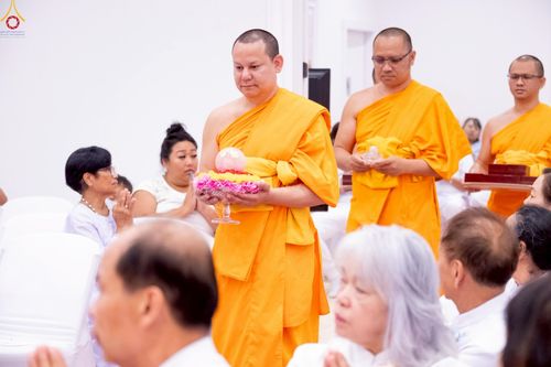 ภาพ No.234732:วันอาทิตย์ที่ 20 กรกฎาคม  พ.ศ.2568 พิธีทอดผ้าป่าภาคพื้นอเมริกา พิธีเจริญพระพุทธมนต์ ฉลองอาคารแก้วธรรมชัยรัตนอนันต์ วัดพระธรรมกายเทนเนสซี ประเทศสหรัฐอเมริกา