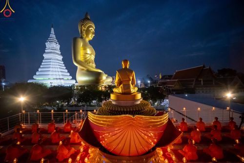 ภาพ No.119295:พิธีจุดประทีปถวายเป็นพุทธบูชา และบูชาธรรมมหาปูชนียาจารย์ พระมงคลเทพมุนี(สด จนฺทสโร) ในโครงการธรรมยาตราฯ วันที่ 26 มกราคม พ.ศ. 2567 ณ อาคารธรรมยาตรา กตัญญูบูชามหาปูชนียาจารย์ ตรงข้ามวัดปากน้ำภาษีเจริญ จ.กรุงเทพมหานคร