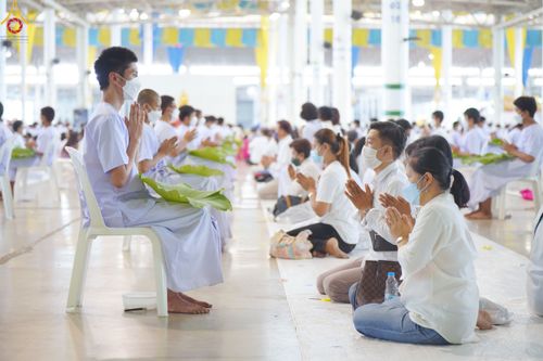 ภาพ No.78704:พิธีปลงผมนาคธรรมทายาท โครงการอบรมยุวธรรมทายาท มัชฌิมธรรมทายาท และธรรมทายาทรุ่นอุดมศึกษา ณ สภาธรรมกายสากล วัดพระธรรมกาย วันเสาร์ที่ 1 เมษายน พ.ศ. 2566