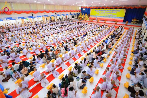 ภาพ No.281181:วันที่ 4 ธันวาคม พ.ศ. 2568 พิธีบรรพชาสามเณร ในโครงการบวชบูชาธรรมมหาปูชนียาจารย์  ณ วัดกลางพระอารามหลวง จังหวัดบุรีรัมย์