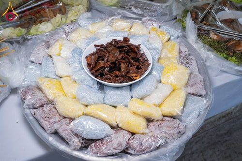 ภาพ No.296738:วันที่ 18 มกราคม พ.ศ. 2569 พิธีถวายภัตตาหารเป็นสังฆทาน แด่พระธรรมยาตรา ณ วัดโบสถ์บน ต.บางคูเวียง จ.นนทบุรี อนุสรณ์สถานลำดับที่ 4 สถานที่เกิดด้วยกายธรรม ในโครงการธรรมยาตรา กตัญญูบูชา มหาปูชนียาจารย์ พระมงคลเทพมุนี(สด จนฺทสโร) พระผู้ปราบมาร อนุสรณ์สถาน 7 แ