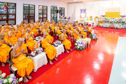 ภาพ No.315369:วันอังคารที่ 24 มีนาคม พ.ศ. 2569 พิธีบำเพ็ญกุศล คุณพ่อณรงค์ จินตมากุล  สิริอายุ 99 ปี 11 เดือน โยมบิดา พระครูปลัดรัตนวีรวัฒน์ (รังสฤษดิ์ อิทฺธิจินตโก) ที่ปรึกษาเจ้าคณะจังหวัดปทุมธานี เจ้าอาวาสวัดพระธรรมกาย  ณ ห้องปลูกศรัทธา 2 วัดพระธรรมกาย ปทุมธานี