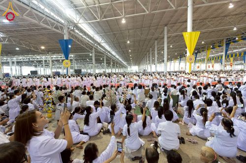 ภาพ No.264609:วันอาทิตย์ที่ 2 พฤศจิกายน พ.ศ. 2568 พิธีทอดกฐินสามัคคี ณ สภาธรรมกายสากล วัดพระธรรมกาย