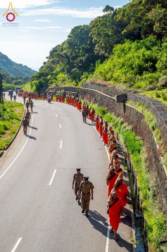 ภาพ No.226437:วันที่ 7-10 พฤษภาคม พ.ศ. 2568 โครงการเดินธรรมยาตรา สยาม-ลังกา ธรรมยาตรา ฉลองเทศกาลวิสาขบูชาแห่งชาติ ศรีลังกา บูชาธรรม 81 ปี หลวงพ่อธัมมชโย เมืองนูวราอิลิยา ประเทศศรีลังกา