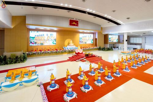 ภาพ No.251745:วันที่ 10 ตุลาคม พ.ศ. 2568 พิธีทอดผ้าป่าสมทบกฐินวัดพระธรรมกาย และสมทบกฐิน 30,000 กว่าวัดทั่วประเทศ ครั้งที่ 3 ณ สภาธรรมกายสากล วัดพระธรรมกาย