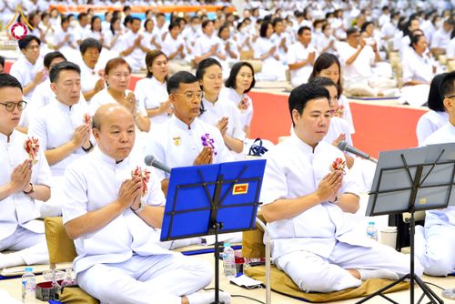 ภาพ No.134490:พิธีทอดผ้าป่าสมทบ มหาสังฆทาน 10,000 วัด ทั่วไทย วันอาทิตย์ต้นเดือนที่ 7 เมษายน พ.ศ.2567 ณ ห้องแก้วสารพัดนึก 1 สภาธรรมกายสากล  วัดพระธรรมกาย จ.ปทุมธานี