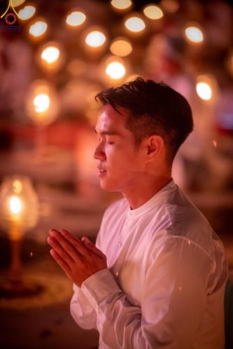 ภาพ No.118371:พิธีจุดประทีปถวายเป็นพุทธบูชา และบูชาธรรมมหาปูชนียาจารย์ พระมงคลเทพมุนี(สด จนฺทสโร) วันที่ 24 มกราคม พ.ศ. 2567 ณ อนุสรณ์สถานบางปลา อ.บางเลน จ.นครปฐม