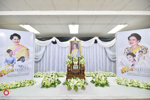 ภาพ No.267557:วันที่ 7 พฤศจิกายน พ.ศ. 2568 พสกนิกรอำเภอคลองหลวง รวมใจบำเพ็ญกุศลปัณรสมวาร (15 วัน) อุทิศถวายเป็นพระราชกุศลแด่ “สมเด็จพระพันปีหลวง” ณ วัดพระธรรมกาย