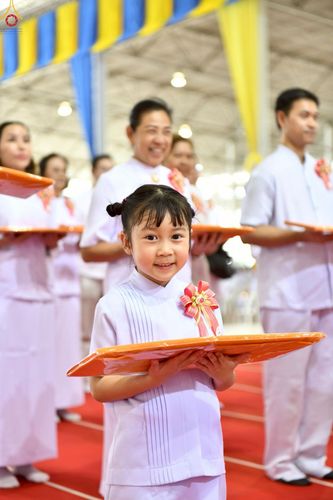 ภาพ No.251555:วันที่ 10 ตุลาคม พ.ศ. 2568 พิธีทอดผ้าป่าสมทบกฐินวัดพระธรรมกาย และสมทบกฐิน 30,000 กว่าวัดทั่วประเทศ ครั้งที่ 3 ณ สภาธรรมกายสากล วัดพระธรรมกาย