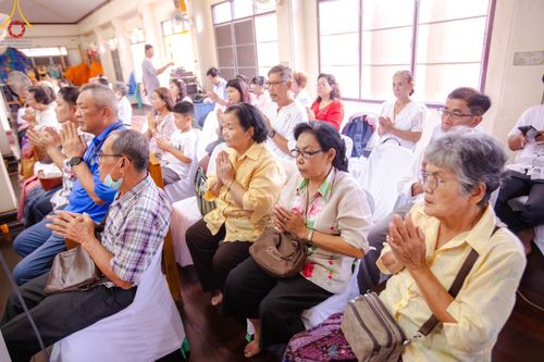 ภาพ No.165001:พิธีทอดกฐิน ณ วัดกลางเกาะระกำ ต.บ้านสร้าง อ.บางปะอิน จ.พระนครศรีอยุธยา ในโครงการกฐินสามัคคีทั่วไทย 30,000 วัด บูชาธรรม 80 ปี หลวงพ่อธัมมชโย โดยคณะศิษยานุศิษย์วัดพระธรรมกาย วันที่ 20 ตุลาคม พ.ศ. 2567