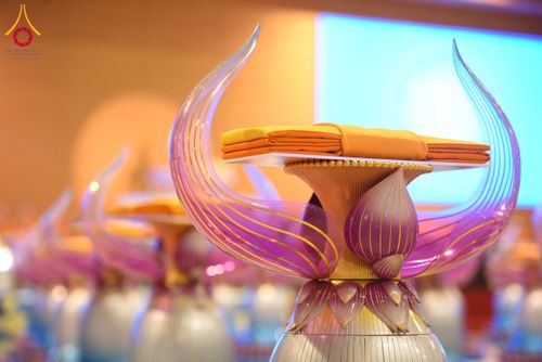 ภาพ No.134040:พิธีบูชาข้าวพระ  ในวันอาทิตย์ต้นเดือนที่ 7 เมษายน พ.ศ. 2567 ณ วัดพระธรรมกาย จ.ปทุมธานี