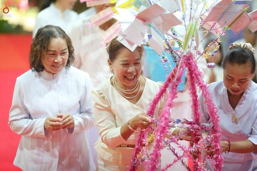 ภาพ No.265860:วันที่ 25 ตุลาคม พ.ศ. 2568 พิธีทอดกฐินสามัคคีทั่วไทย ณ ศูนย์ปฎิบัติธรรมแม่สรวย อำเภอแม่สรวย จ.เชียงราย โดยคณะศิษยานุศิษย์ บูชาธรรม 81 ปี หลวงพ่อธัมมชโย