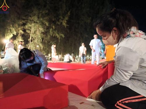 ภาพ No.108258:V.5 ทุ่มพลัง การเตรียมงาน เก็บงาน การรับบุญของเจ้าหน้าที่หน่วยงานต่างๆ เพื่อโครงการธรรมยาตรา กตัญญูบูชามหาปูชนียาจารย์ พระมงคลเทพมุนี (สด จนฺทสโร) พระผู้ปราบมาร อนุสรณ์สถาน 7 แห่ง ปีที่ 12 ระหว่างวันที่ 2 - 31 มกราคม พ.ศ. 2567