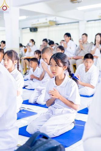 ภาพ No.195052:พิธีทอดผ้าป่าทำนุบำรุงศาสนสถาน ณ วัดไผ่โรงวัว ต.บางตาเถร อ.สองพี่น้อง จ.สุพรรณบุรี ในโครงการธรรมยาตรา กตัญญูบูชา มหาปูชนียาจารย์ พระมงคลเทพมุนี(สด จนฺทสโร) พระผู้ปราบมาร อนุสรณ์สถาน 7 แห่ง ปีที่ 13 วันที่ 13 มกราคม พ.ศ. 2568