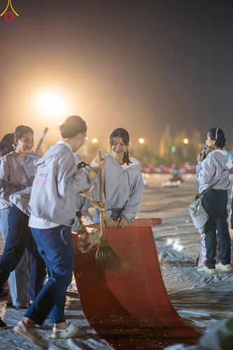 ภาพ No.119673:V.19 แกล้วกล้า การเตรียมงาน เก็บงาน การรับบุญของเจ้าหน้าที่หน่วยงานต่างๆ เพื่อโครงการธรรมยาตรา กตัญญูบูชามหาปูชนียาจารย์ พระมงคลเทพมุนี (สด จนฺทสโร) พระผู้ปราบมาร อนุสรณ์สถาน 7 แห่ง ปีที่ 12 ระหว่างวันที่ 2 - 31 มกราคม พ.ศ.2567