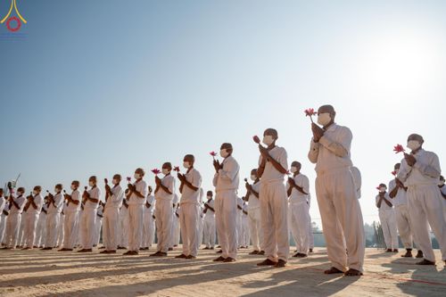 ภาพ No.130276:Photo Story ปฐมบรรพชาชาวพุทธมาร์มา Episode 3/5 วันที่ 9 กุมภาพันธ์ พ.ศ. 2567 ในโครงการบรรพชาสามเณร ครั้งแรกของชาวพุทธมาร์มา บังกลาเทศ ณ วัดธัมจักร อรัญกุฏิ เมืองรัมการ์ คาร์กาชารี บังกลาเทศ