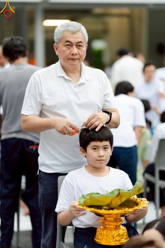 ภาพ No.213656:วันอาทิตย์ที่ 30 มีนาคม พ.ศ. 2568 พิธีตัดปอยผม โครงการหน่อแก้วเปรียญธรรม รุ่นที่ 13 ณ ค่ายจองแชมป์ หมู่กุฏิสามเณรเปรียญธรรม วัดพระธรรมกาย