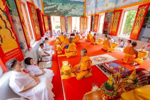 ภาพ No.231786:วันเสาร์ ที่ 5 กรกฎาคม พ.ศ. 2568 พิธีบรรพชา อุปสมบท โครงการอุปสมบท บูชาธรรมมหาปูชนียาจารย์ รุ่นเข้าพรรษา ณ วัดเกาะแก้วประชานุรักษ์ อ.วังทอง  จ.พิษณุโลก