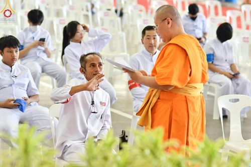 ภาพ No.134570:V.35 เพื่อบุญต้นเดือน การรับบุญของเจ้าหน้าที่หน่วยงานต่างๆ เพื่องานบุญวันอาทิตย์ต้นเดือน ณ วัดพระธรรมกาย วันที่ 7 เมษายน พ.ศ. 2567