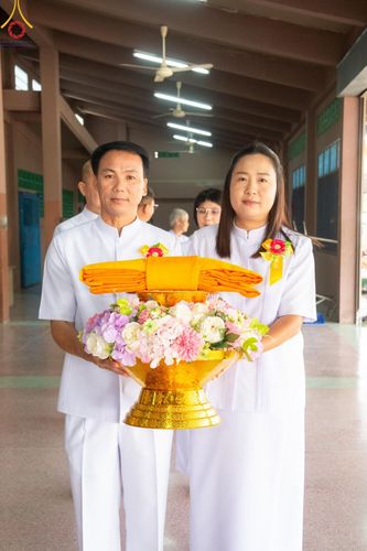 ภาพ No.189884:พิธีทอดผ้าป่าทำนุบำรุงศาสนสถาน ณ วัดอัมพวัน ต.สองพี่น้อง อ.สองพี่น้อง จ.สุพรรณบุรี ในโครงการธรรมยาตรา กตัญญูบูชา มหาปูชนียาจารย์ พระมงคลเทพมุนี(สด จนฺทสโร) พระผู้ปราบมาร อนุสรณ์สถาน 7 แห่ง ปีที่ 13 วันที่ 5 มกราคม พ.ศ. 2568