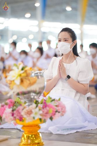 ภาพ No.76635:พิธีถวายโคมมาฆประทีป น้อมถวายเป็นพุทธบูชา แด่คณะพระภิกษุ สามเณร วัดพระธรรมกาย วันที่ 25 กุมภาพันธ์ พ.ศ. 2566