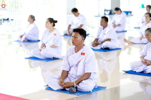 ภาพ No.246721:วันที่ 16-18 กันยายน พ.ศ. 2568 โครงการอบรมอุบาสกแก้วอุบาสิกาแก้ว รุ่นที่ 2 ณ ธุดงคสถานพิษณุโลก