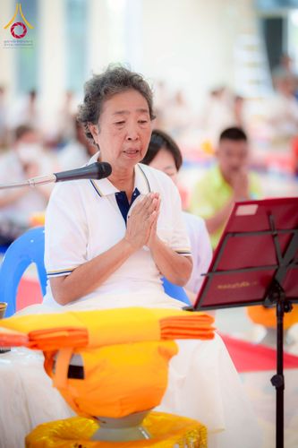 ภาพ No.216871:วันเสาร์ที่ 5 เมษายน พ.ศ. 2568 พิธีตัดปอยผม พิธีขอขมาผู้ปกครอง พิธีมอบบาตรและผ้าไตร พิธีบรรพชา ณ ศูนย์ปฏิบัติธรรมและศูนย์อบรมเยาวชนพระนครศรีอยุธยา ต.พุทเลา อ.บางปะหัน จ.พระนครศรีอยุธยา