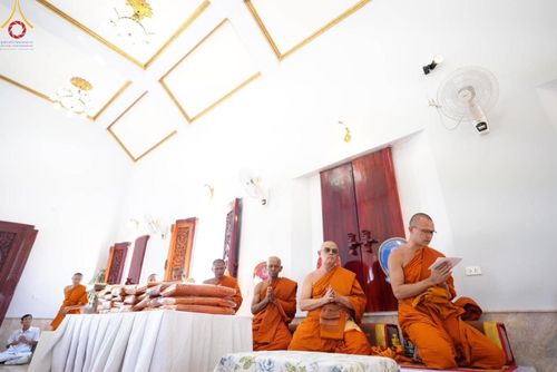 ภาพ No.167198:พิธีทอดกฐิน ณ วัดป่าสวนพฤกษชาติ ต.ทุ่งโพธิ์ อ.นาดี จ.ปราจีนบุรี ในโครงการกฐินสามัคคีทั่วไทย 30,000 วัด บูชาธรรม 80 ปี หลวงพ่อธัมมชโย โดยคณะศิษยานุศิษย์วัดพระธรรมกาย วันที่ 24 ตุลาคม พ.ศ. 2567