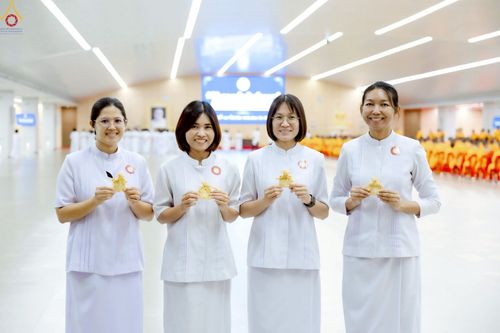 ภาพ No.246540:วันที่ 17 กันยายน พ.ศ. 2568 พิธีรับดวงแก้วนักเรียนบาลี "ดวงแก้วยกชั้นให้ลั่นจักรวาล" ณ ห้องเทวสภา วัดพระธรรมกาย