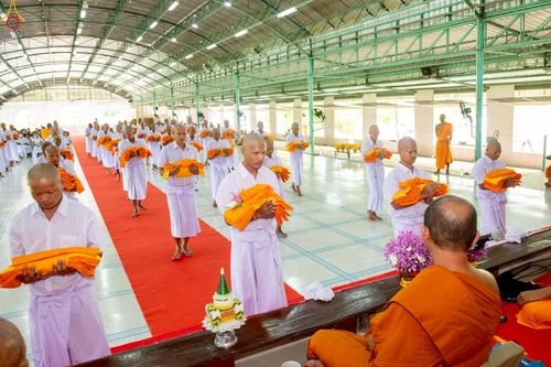ภาพ No.231332:วันที่ 29 มิถุนายน พ.ศ. 2568 โครงการบรรพชาอุปสมบทหมู่รุ่นเข้าพรรษา ณ ศูนย์อบรมเยาวชนสุรินทร์