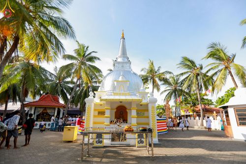 ภาพ No.142516:พิธีถวายมหาสังฆทานพระนานาชาติ 100 รูป ณ วัดนาคทีปะ ราชมหาวิหาร  เกาะนาคทีปะ คาบสมุทร จัฟฟ์น่า จังหวัดเหนือ ประเทศศรีลังกา  วันเสาร์ที่ 22 มิถุนายน พ.ศ. 2567