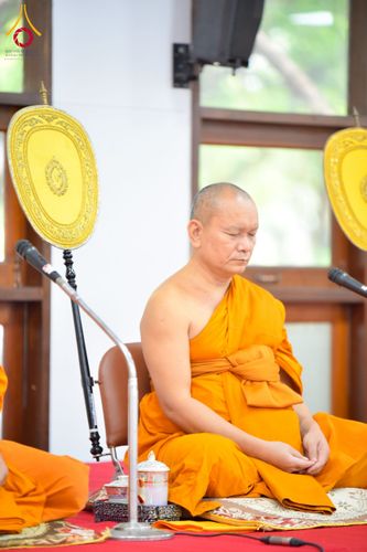 ภาพ No.227079:วันอังคารที่ 3 มิถุนายน พ.ศ. 2568 นายอำเภอคลองหลวง นำพสกนิกรรวมใจภักดิ์ สมเด็จพระนางเจ้าฯ พระบรมราชินี เนื่องในโอกาสวันเฉลิมพระชนมพรรษา ณ อาคารปลูกศรัทธา 2 วัดพระธรรมกาย อ.คลองหลวง จ.ปทุมธานี