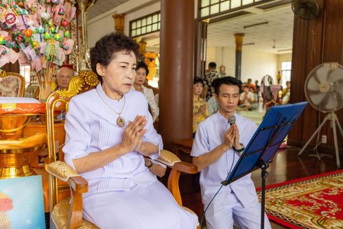 ภาพ No.165967:พิธีทอดกฐิน ณ วัดท่าเรือ ต.ท่าเรือ อ.ท่ามะกา จ.กาญจนบุรี ในโครงการกฐินสามัคคีทั่วไทย 30,000 วัด บูชาธรรม 80 ปี หลวงพ่อธัมมชโย โดยคณะศิษยานุศิษย์วัดพระธรรมกาย วันที่ 20 ตุลาคม พ.ศ. 2567