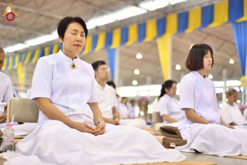 ภาพ No.258124:วันอาทิตย์ที่ 5 ตุลาคม พ.ศ. 2568 พิธีบูชาข้าวพระ ณ สภาธรรมกายสากล วัดพระธรรมกาย