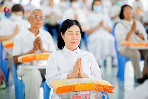 ภาพ No.209900:วันพุธที่ 26 กุมภาพันธ์ พ.ศ. 2568 พิธีบุพเปตพลี ครั้งที่ 159 ณ หอฉันคุณยายอาจารย์จันทร์ขนนกยูง วัดพระธรรมกาย