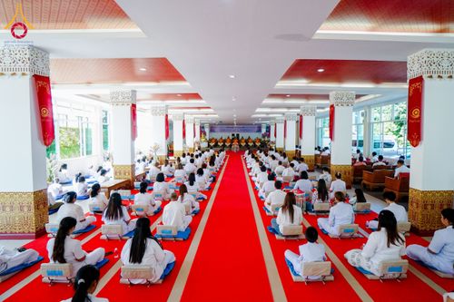 ภาพ No.171930:พิธีทอดกฐินสร้างพระเจดีย์ ประดิษสถานพระบรมสารีริกธาตุ ณ วัดกิ่วลม อ.ฮอด จ.เชียงใหม่ ในโครงการกฐินสามัคคีทั่วไทย 30,000 วัด บูชาธรรม 80 ปี หลวงพ่อธัมมชโย โดยคณะศิษยานุศิษย์วัดพระธรรมกาย วันที่ 26 ตุลาคม พ.ศ. 2567