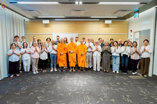 ภาพ No.229351:วันที่ 15 มิถุนายน พ.ศ. 2568 Meditation wisdom talks 2025 โดย พระอาจารย์ไมเคิล วีรธมฺโม และ พระอาจารย์นิค สนฺตจิตฺโต โดยมีผู้เข้าร่วมโครงการ เป็นชาวสวีเดนและชาวยุโรป จำนวน 30 ท่าน  ณ โรงแรม Radissonblu waterfront กรุงสตอกโฮล์ม ประเทศสวีเดน