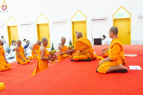 ภาพ No.101071:พิธีบรรพชาธรรมทายาท ในโครงการอุปสมบทบูชาธรรม มหาปูชนียาจารย์ พ.ศ. 2566 ณ วัดหนองไผ่ล้อม จ.ปราจีนบุรี วันที่ 2 ธันวาคม พ.ศ. 2566