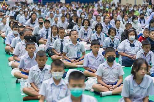 ภาพ No.103375:วันรวมพลังเด็กดี V-Star ผู้นำฟื้นฟูศีลธรรมโลก จังหวัดนครราชสีมา ณ เทอร์มินอล 21 โคราช ถ.มิตรภาพ ต.ในเมือง อ.เมืองนครราชสีมา จ.นครราชสีมา วันอังคารที่ 19 ธันวาคม พ.ศ. 2566