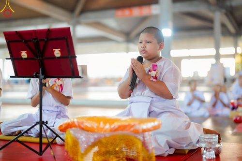 ภาพ No.214588:วันศุกร์ที่ 4 เมษายน พ.ศ.2568 นาคธรรมทายาทตักบาตรพระพี่เลี้ยง ในโครงการบรรพชาสามเณร ฟื้นฟูพระพุทธศาสนาทั่วไทย ณ วิหารคด 22 วัดพระธรรมกาย