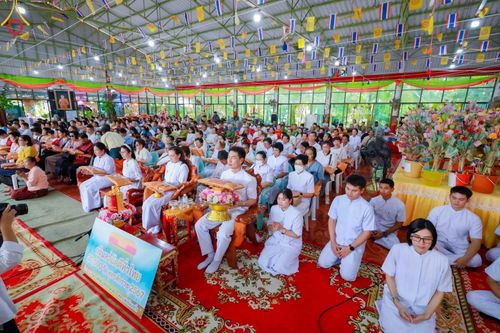 ภาพ No.163322:โครงการกฐินสามัคคีทั่วไทย 30,000 วัด บูชาธรรม 80 ปี หลวงพ่อธัมมชโย โดย คณะศิษยานุศิษย์วัดพระธรรมกาย ณ วัดโสภณาราม อ.ลำลูกกา จ.ปทุมธานี วันที่ 19 ตุลาคม พ.ศ. 2567