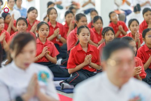 ภาพ No.192414:พิธีทอดผ้าป่าทำนุบำรุงศาสนสถาน ณ วัดศรีเมือง ต.ท่าทราย อ.เมืองสมุทรสาคร จ.สมุทรสาคร ในโครงการธรรมยาตรา กตัญญูบูชา มหาปูชนียาจารย์ พระมงคลเทพมุนี(สด จนฺทสโร) พระผู้ปราบมาร อนุสรณ์สถาน 7 แห่ง ปีที่ 13 วันที่ 9 มกราคม พ.ศ. 2568