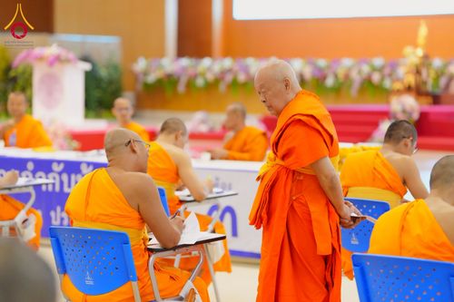 ภาพ No.219695:วันที่ 22-24 เมษายน พ.ศ. 2568 สอบบาลีสนามหลวง ครั้งที่ 2 คณะสงฆ์ภาค 1 (นนทบุรี, ปทุมธานี, สมุทรปราการ) สนามสอบวัดพระธรรมกาย อำเภอคลองหลวง จังหวัดปทุมธานี