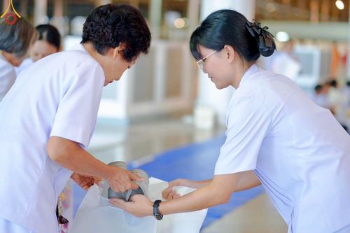 ภาพ No.150578:V.44 เพื่อพ่อ ภาพเตรียมงาน ปฎิบัติงาน ของเจ้าหน้าที่ อาสาสมัคร ทุกสถานะ เพื่อความสำเร็จ ในงานวันธรรมชัย วันอังคารที่ 27 สิงหาคม พ.ศ. 2567