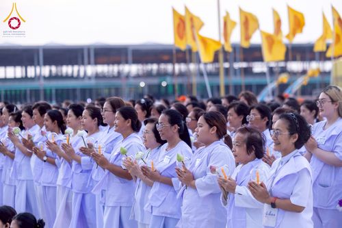 ภาพ No.224210:วันที่ 3-5 พฤษภาคม พ.ศ. 2568  กิจวัตร-กิจกรรมโครงการปฏิบัติธรรมอบรมศีลธรรม “บวชอุบาสิกาแก้ว” ถวายเป็นพระราชกุศล แด่พระบาทสมเด็จพระเจ้าอยู่หัว เนื่องในโอกาสมหามงคล “วันฉัตรมงคล” ณ วัดพระธรรมกาย อ.คลองหลวง จ.ปทุมธานี